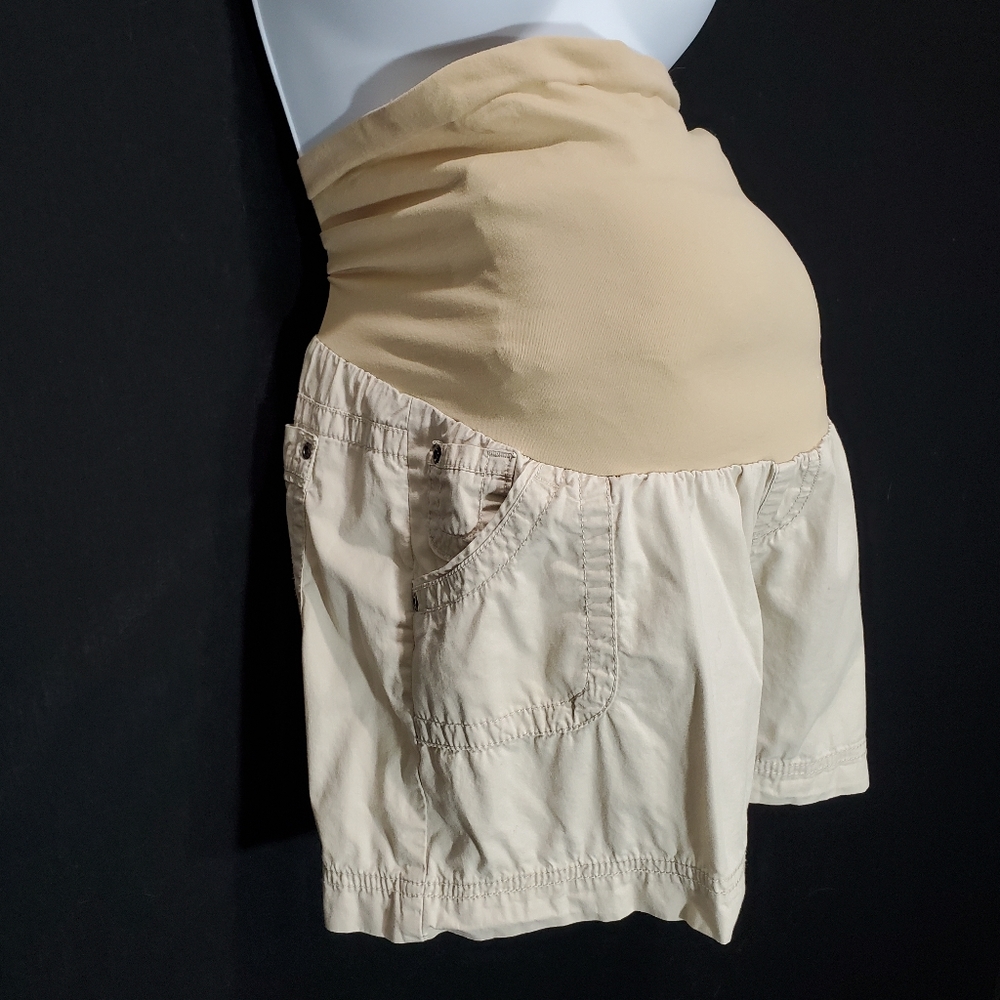 Motherhood Maternity Tan Pull-On Shorts Light Weight Size M Maternity EUC